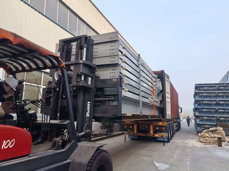 Uruqvayda Polad Konstruksiya Anbar Göndərilməsi