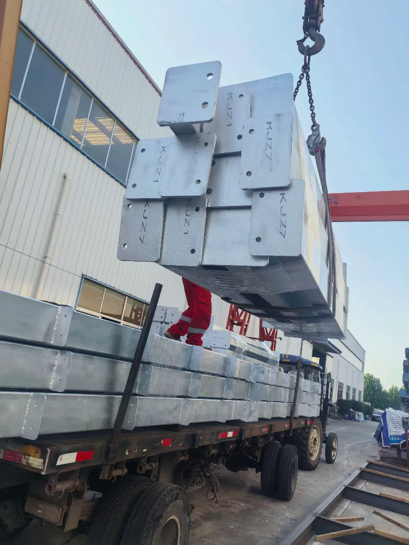 Yeni üfüqlər üçün yelkən qurmaq! Qingdao Liweiyuan Polad Strukturu Uruqvay Logistika Anbarı Layihəsi üçün Komponentləri Uğurla Göndər